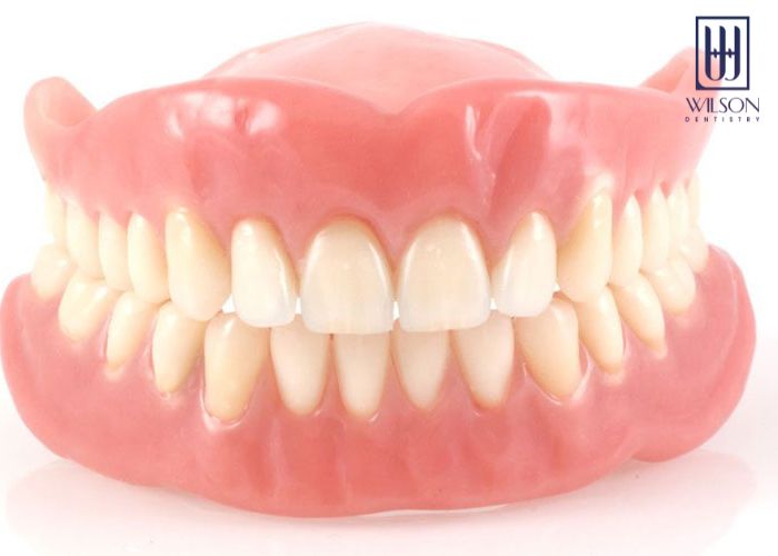 Hàm răng giả tháo lắp là gì? Ưu nhược điểm ra sao?