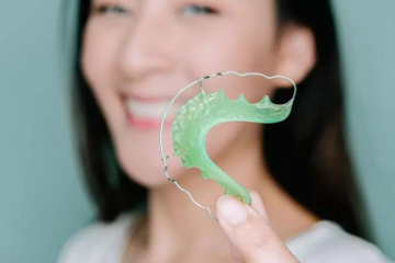 Chỉnh nha tháo lắp là gì? Dùng cho những trường hợp nào?